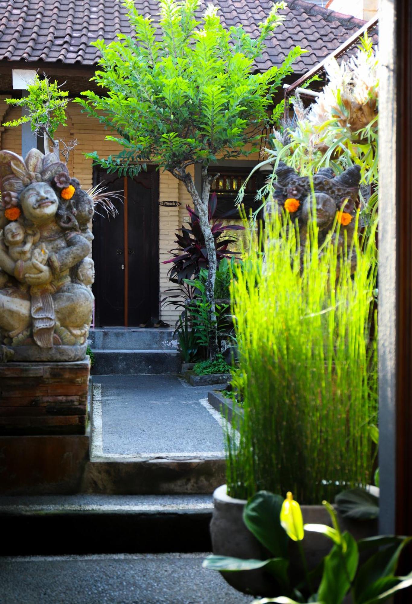 乌布 The Wayan House旅舍 外观 照片